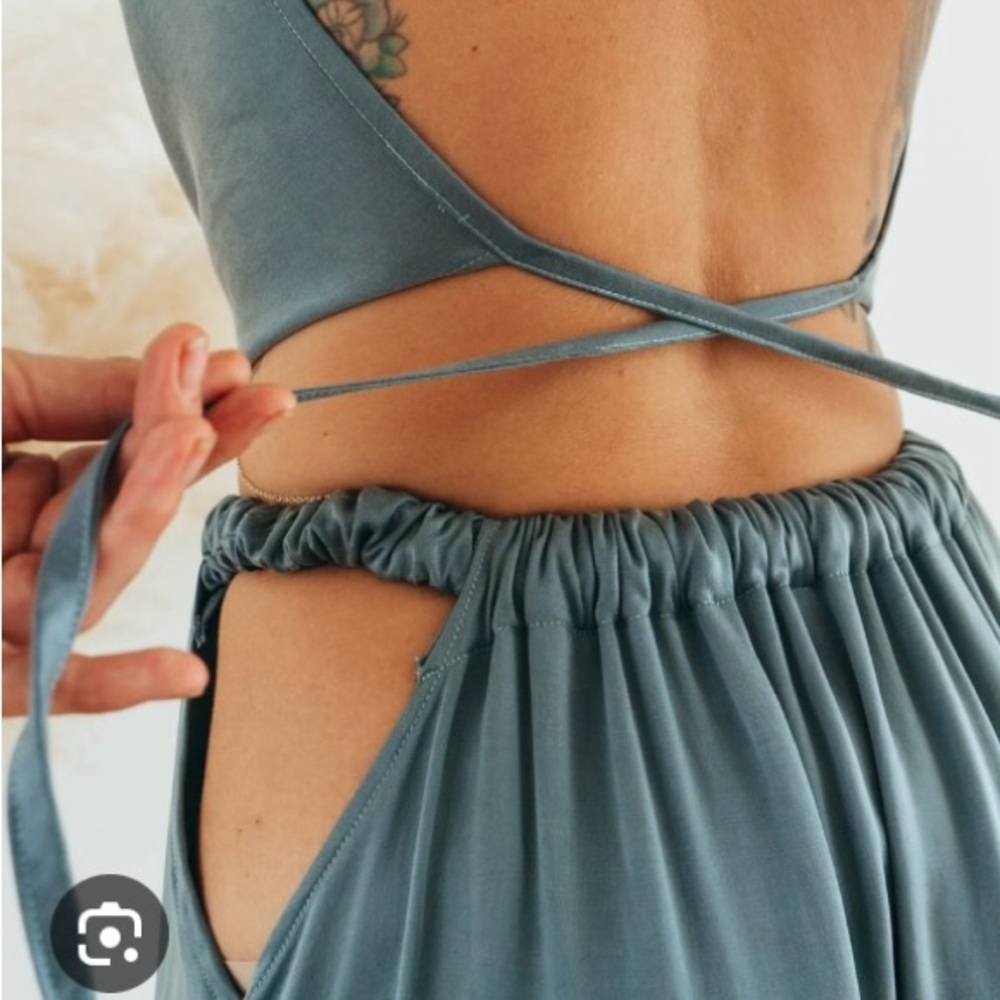 Purple Bikini Top with Matching Mini Skirt w V Cut Out Elastic,  Waist 24 to 26